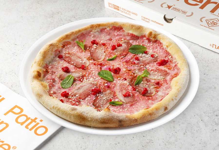 Пицца с уткой и малиной 26 см